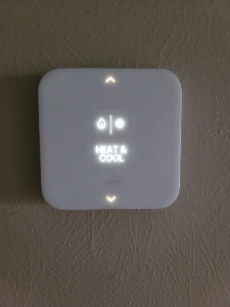 Vivint Smart Termostat