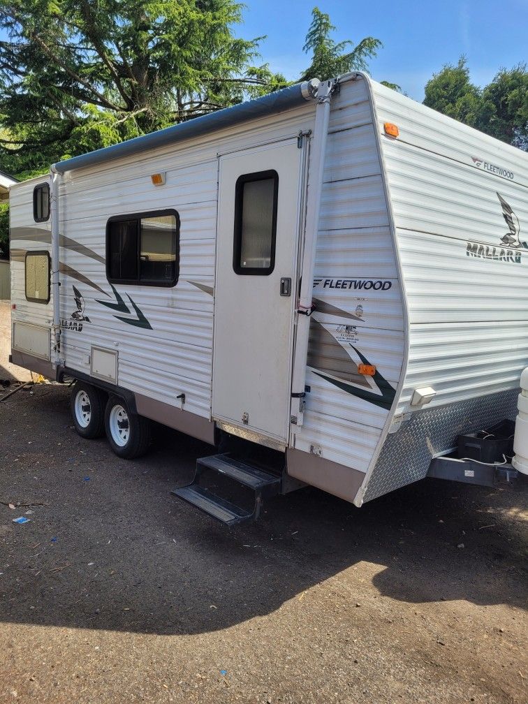2006 Fleetwood mallard malard