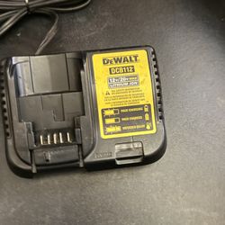 Dewalt Battery Charger DCB112