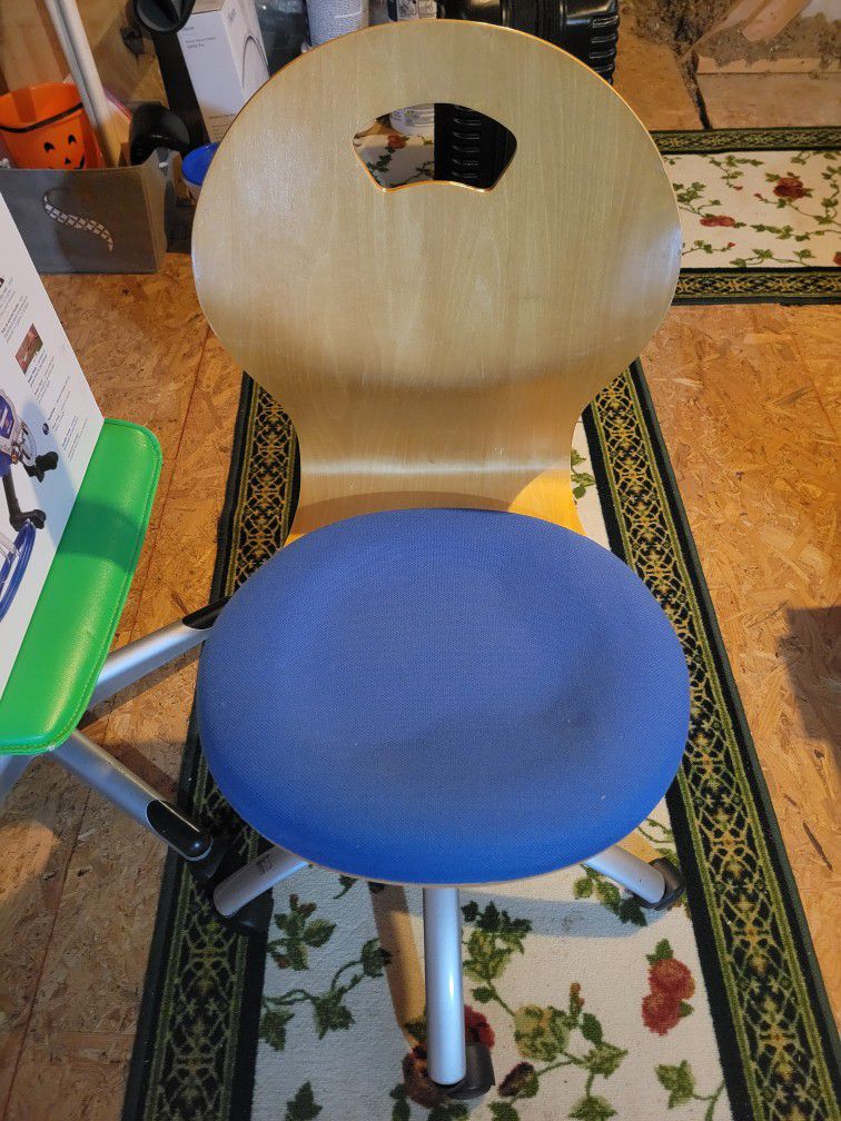 Blue Swivel Computer Chair