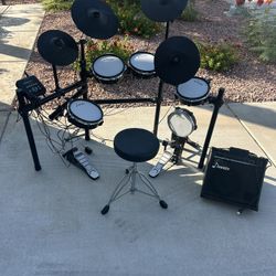 Donner DED-200 Drum kit w/ DA35 Amplifier