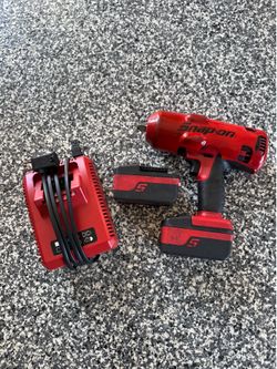 Snap-On 1/2 impact w/ charger & extra battery