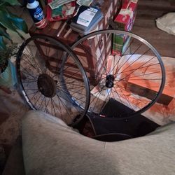 BONTRAGER AT-550 / BACK & FRONT BICYCLE RIM