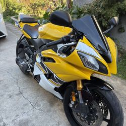 Yamaha R 6 