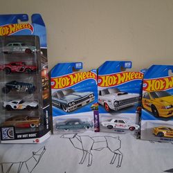 8 Hot Wheels Cars