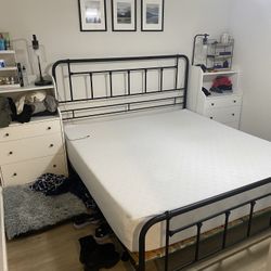 King - Metal Frame And 12 Inch Foam Mattress 