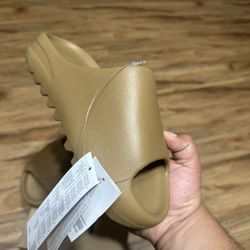 ADIDAS YEEZY SLIDE OCHRE