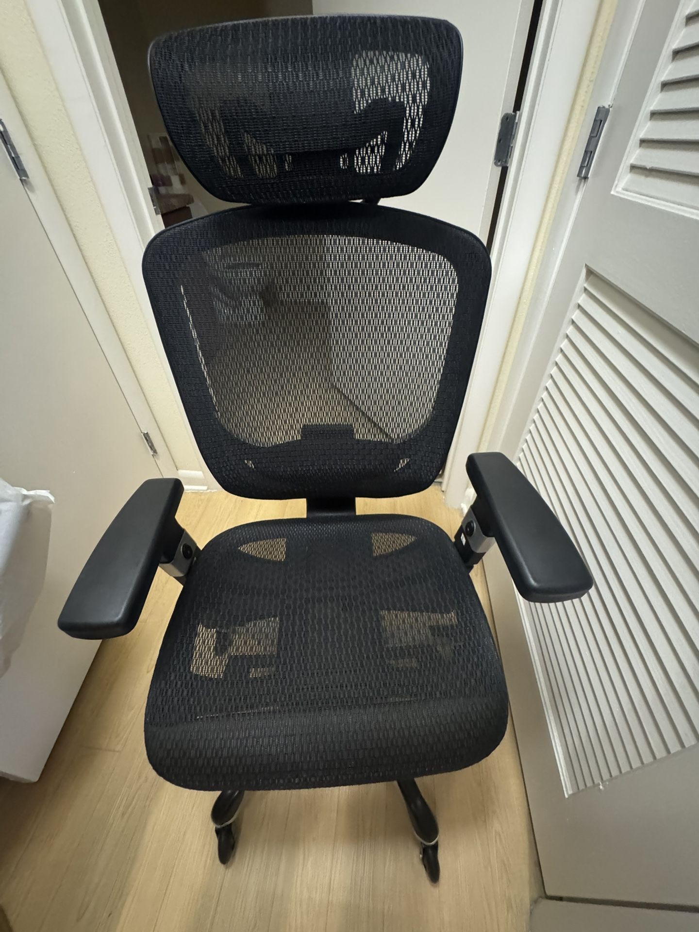 Office Ergonomic Mesh Chair