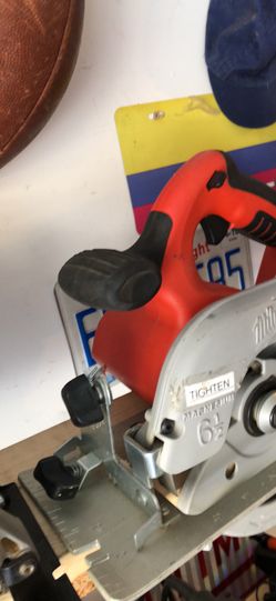 MILWAUKEE CIRCULAR SAW 6 1/2