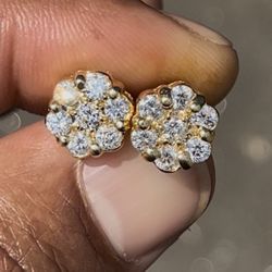 VS1 Diamond Screwback Earrings 