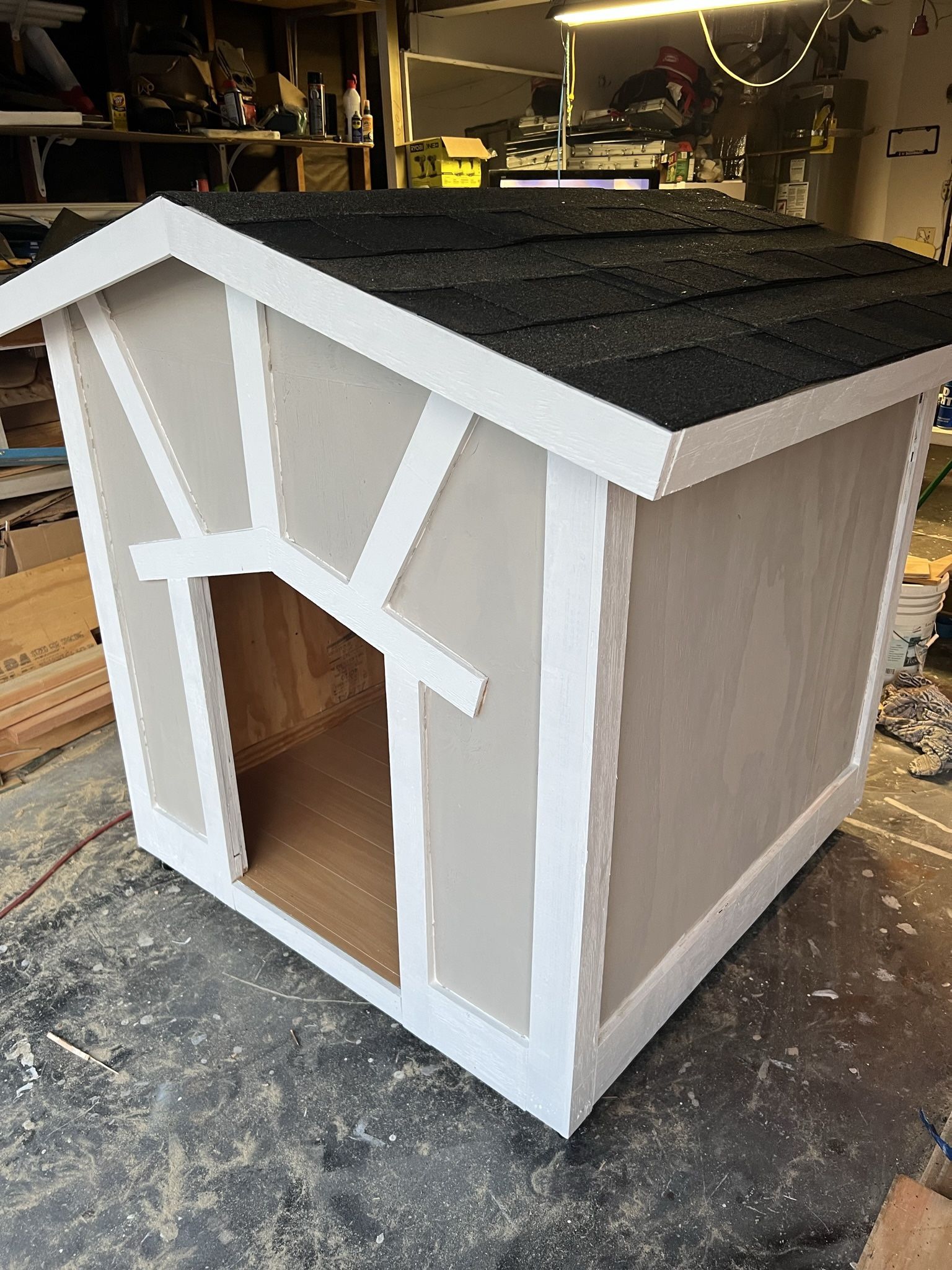 XX-Large Dog House