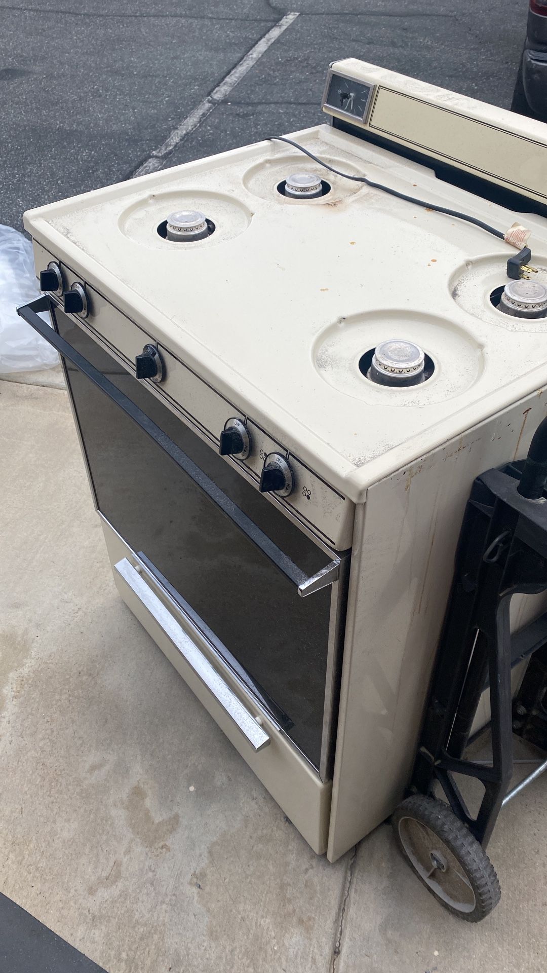 Estufa Le Trabaja Todo  El Horno  Al 100