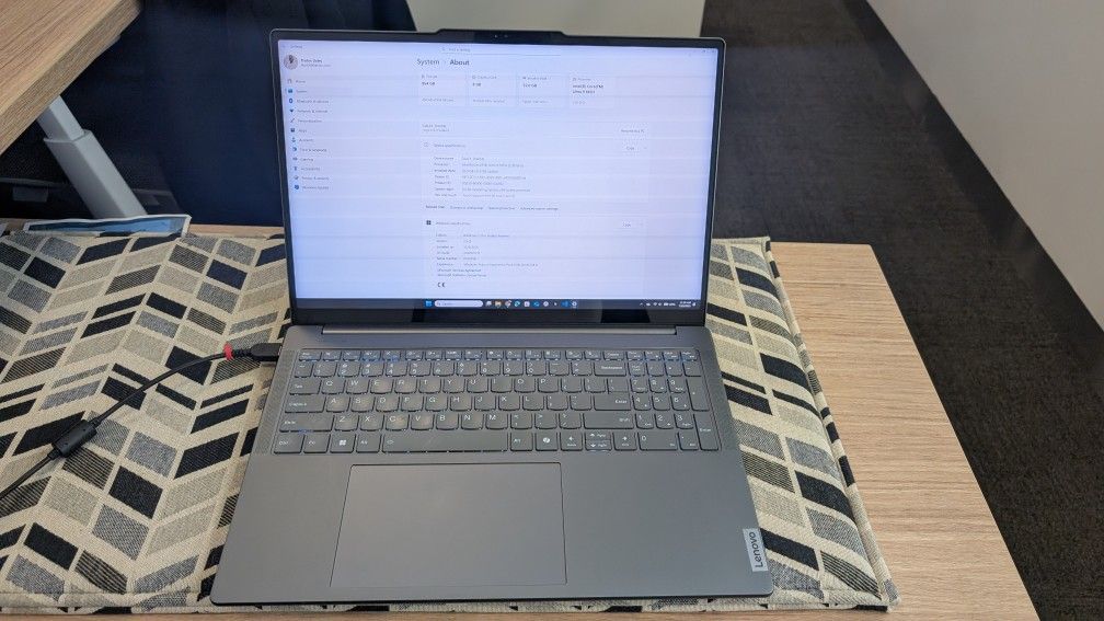 Lenovo Yoga 9I Pro (2024) 32gig Memory, 1 TB