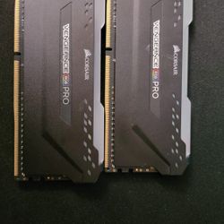 CORSAIR - VENGEANCE RGB PRO 16GB (2x8GB) DDR4 