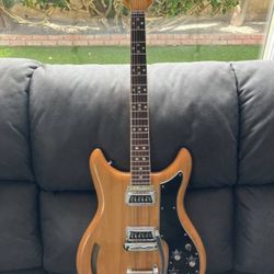 1968 Kustom K-200 OHSC Electric Guitar