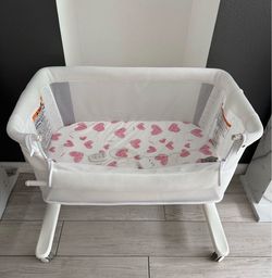 VaVaSoo Automatic Electric Baby Bassinet Bedside Sleeper w/ Remote