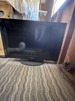 40” Magnavox LCD Tv