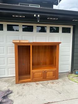 Entertainment Console/Center