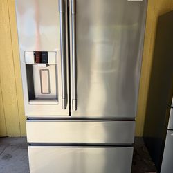 Refrigerator Frigidaire professional Counter Depth