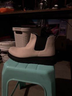 Ecco Women Boots