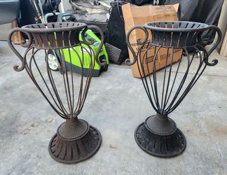 20" IRON VASES DECORATION