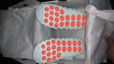 womans Nike Mind 001 Barely Green size 7