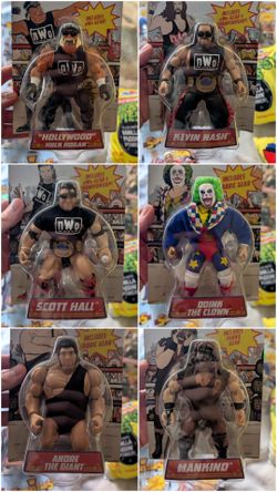 Lot of 18 WWE Superstars