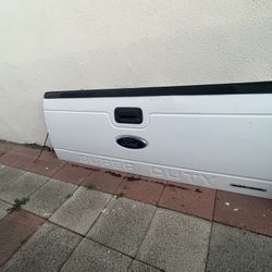 Tail Gate Ford F250 Ford F350
