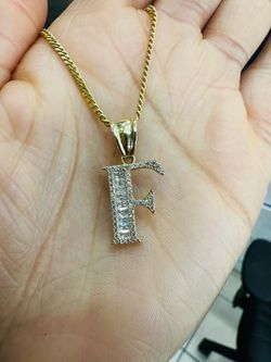 10k Letter F Charm