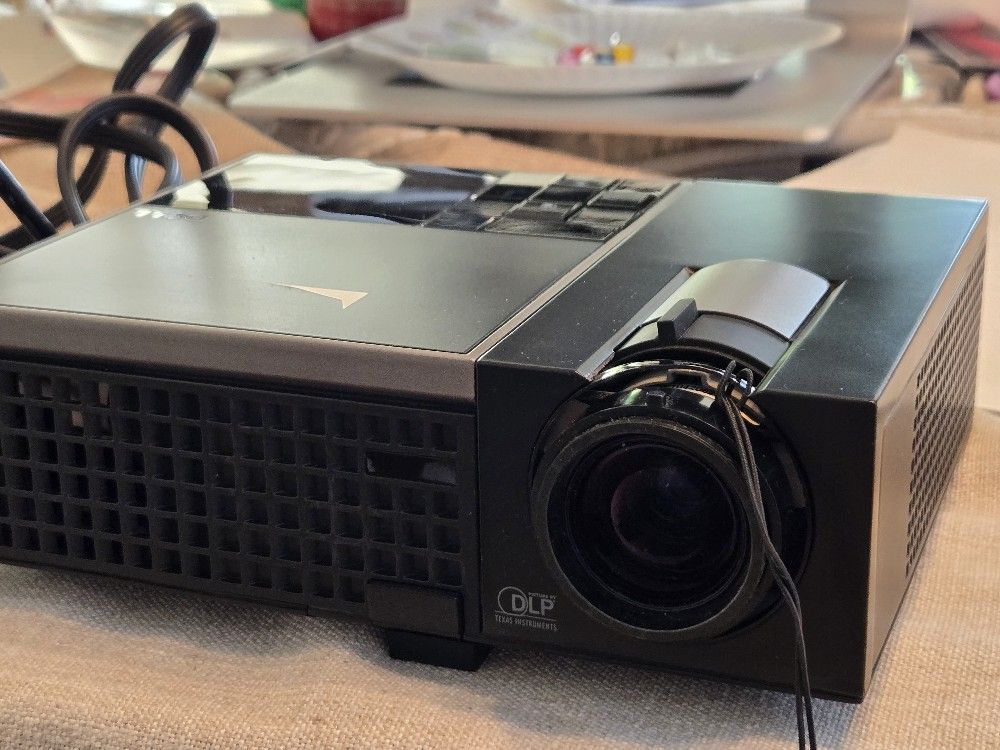 Dell M210X Projector