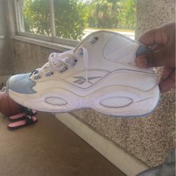 Men’s Shoes Size 13