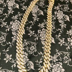 Cuban link 14k plated