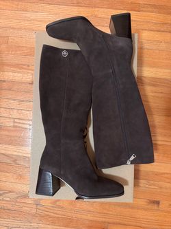Coach Shay Suede boots. New size 9
