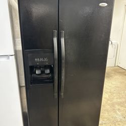 Whirlpool 33 Wide Black Side By Side Refrigerator 
