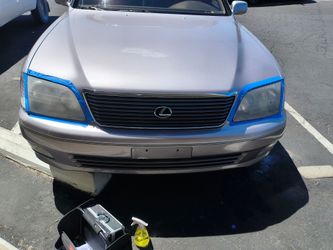Mobile headlight restoration