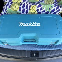 MAKITA JACKHAMMER 