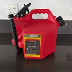 **NEW** Upgraded 2+ Gallon Gas Can 