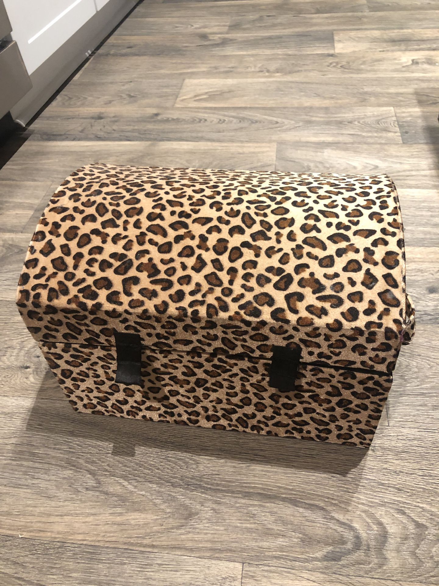 Leopard print storage container