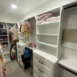 Custom Closets Y Gabinetes 