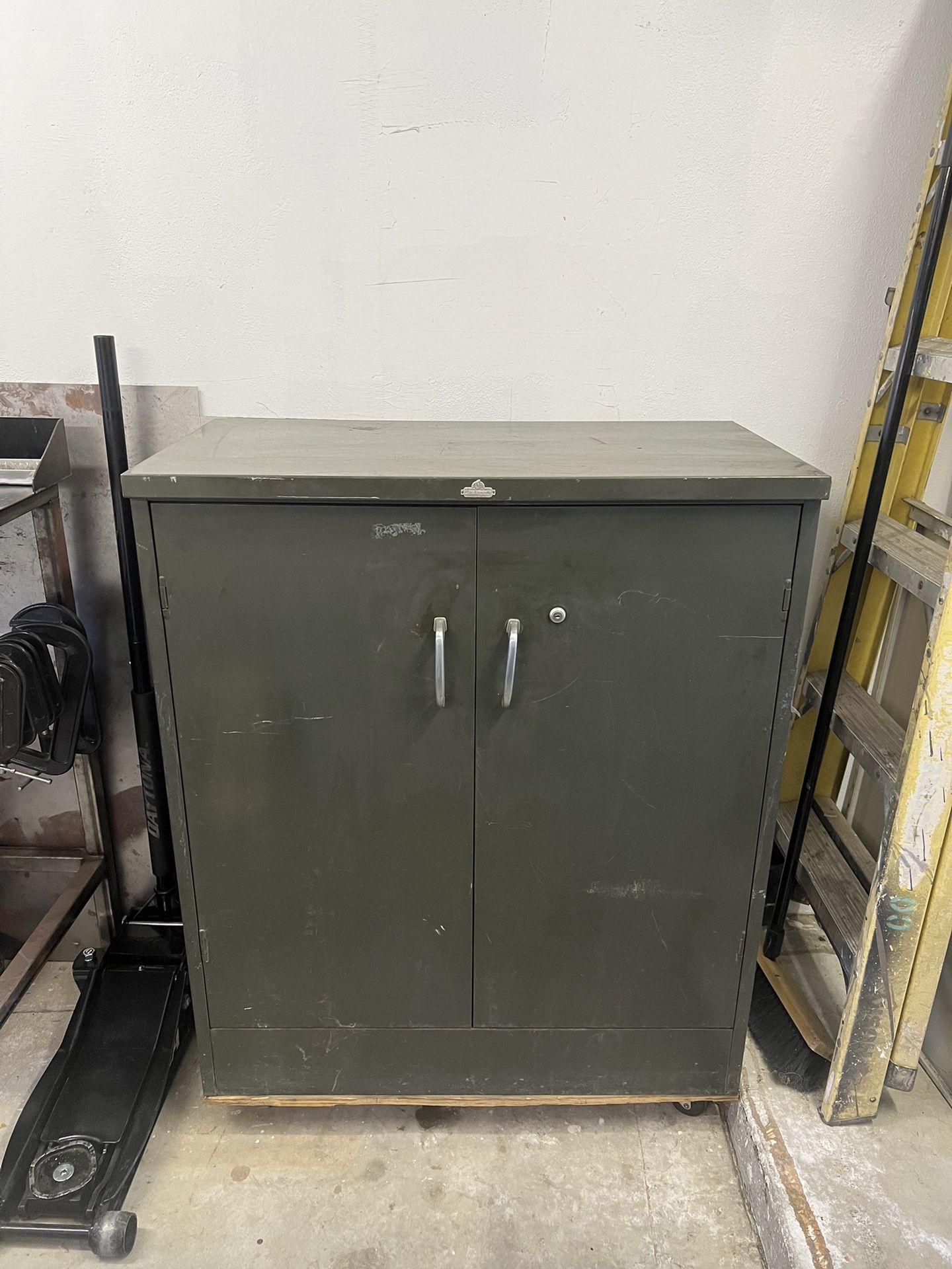 Metal Cabinet All Steel Equipment Inc.