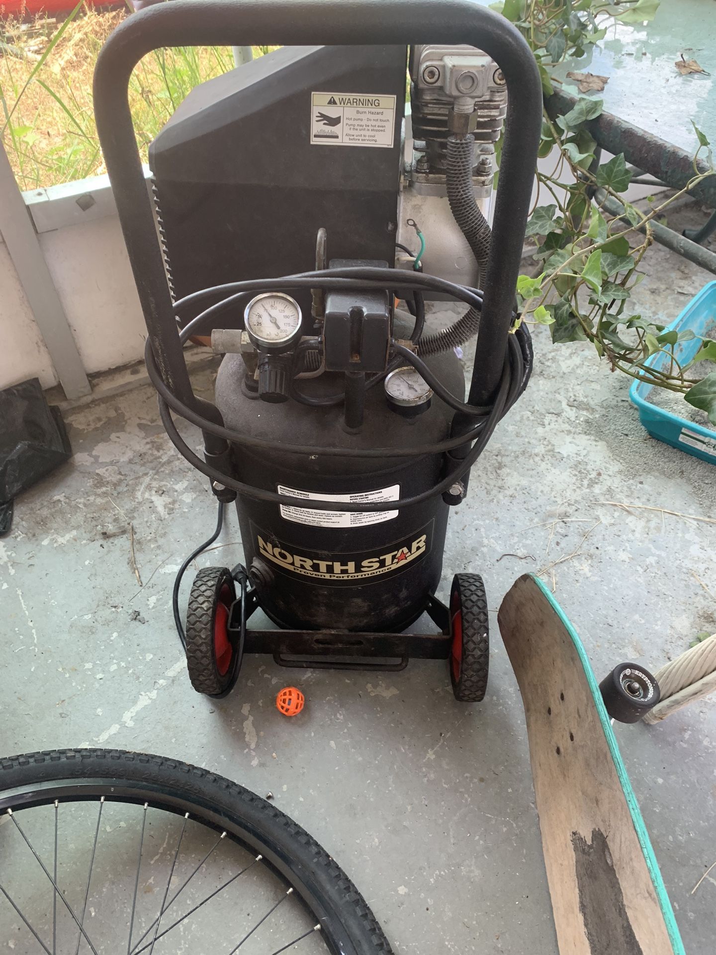 30 Gallon Northstar Compressor