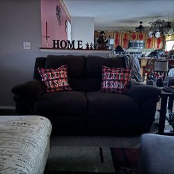 LIVING ROOM SET FOR SALE