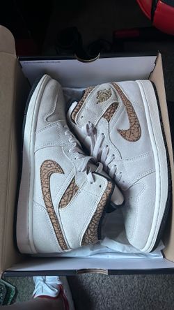 JORDAN 1 MID SE
