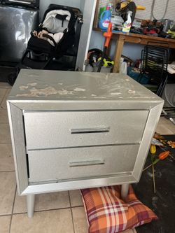 Nightstand 