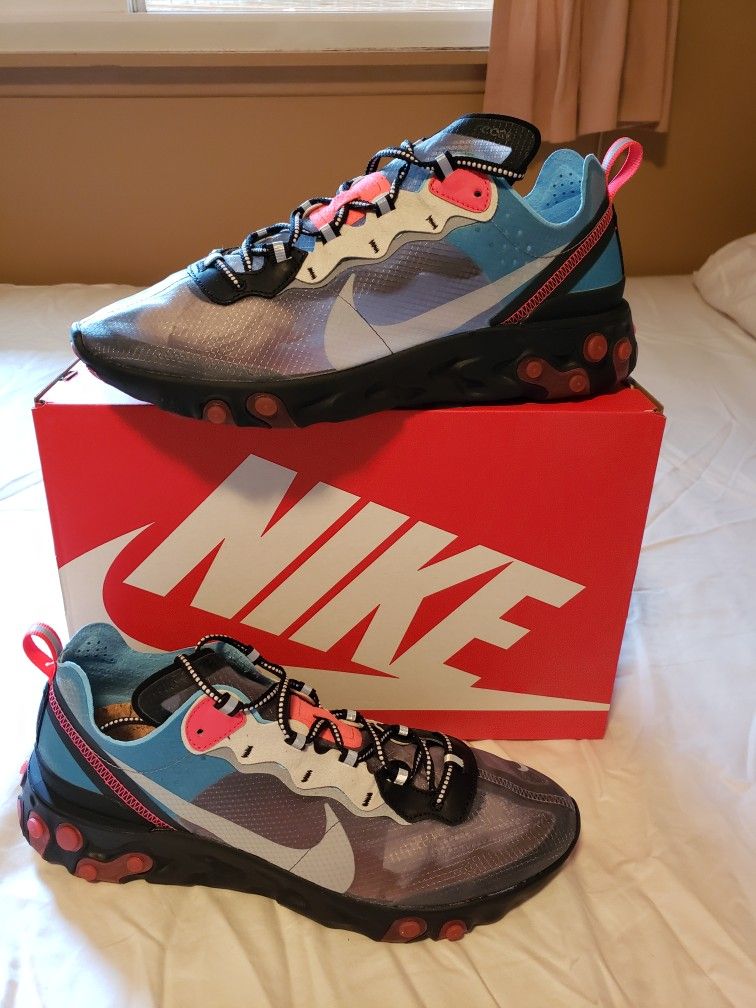 Blue Chill 87 Reacts Blue Chill Solar Red React 87 Blue Nike React