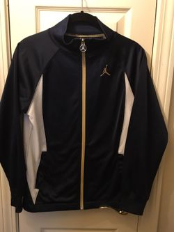 Youth boys medium 10/12 Air Jordan warmup jacket in navy/gold/white