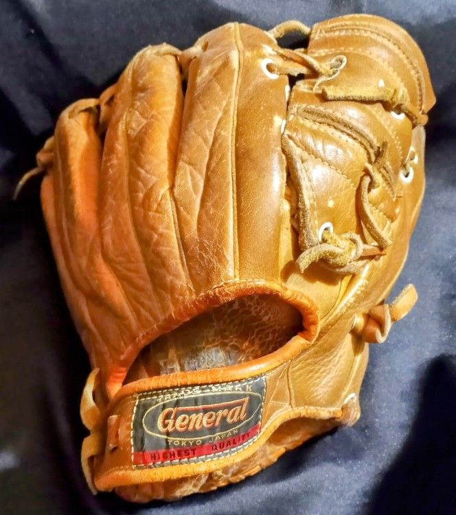 VINTAGE GENERAL S-2000 TOKYO JAPAN BASEBALL GLOVE