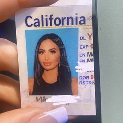 PH0NE. C.   MSG. ME. 