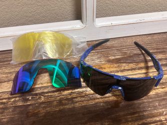 Sport Sunglasses with 3 Interchangeable Lenses