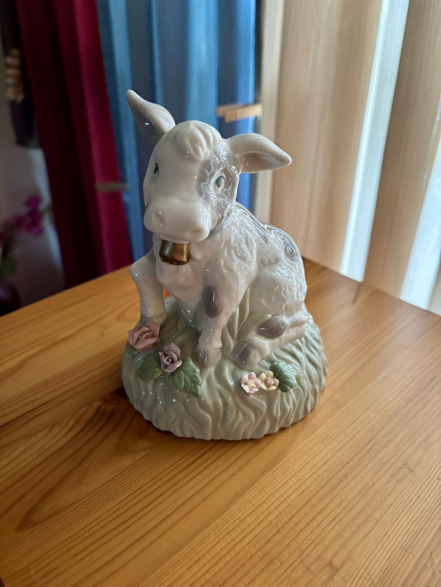 Heritage House Porcelain Cow Floral Music Box Soft and Sweet Blossom